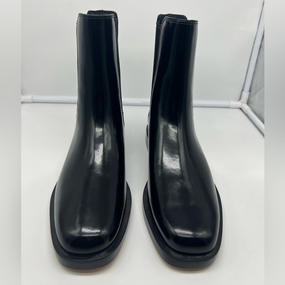 NEW EVERLANE The Chelsea Black Shine Leather Ankle Boots Booties sz 8 - Picture 7 of 14